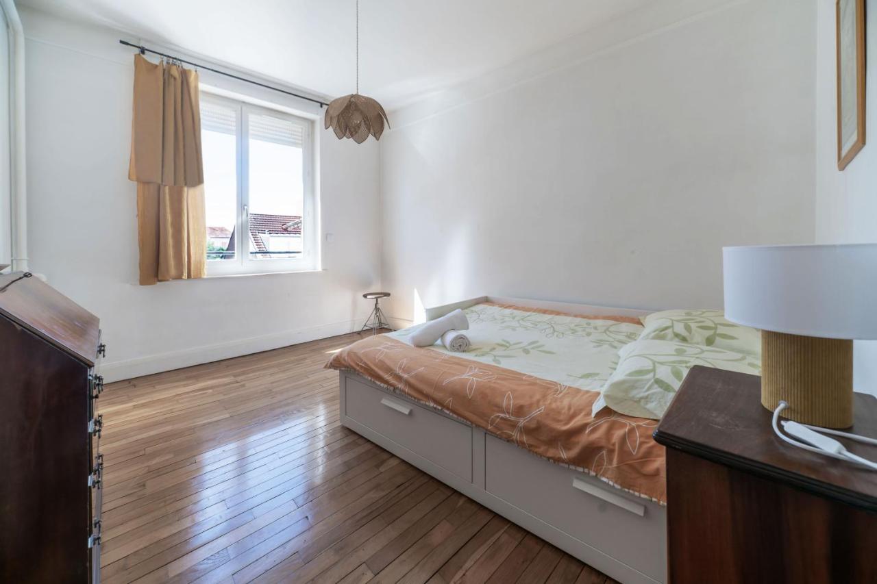 Le Belfort - Grand Appartement Avec Terrasse Et Parking Prive Vichy Esterno foto